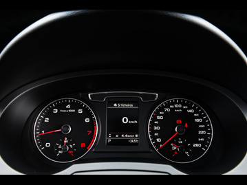 audi q3-14-tfsi-ambiente-plus-s-tronic-flex-2017 instrumentos