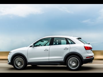 audi q3-14-tfsi-ambiente-plus-s-tronic-flex-2017 lateral