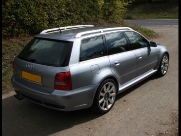 audi rs4-v6-2001 traseira