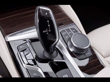 bmw 530i-m-sport-2017 cambio