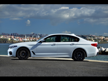 bmw 540i-m-sport-2017 lateral