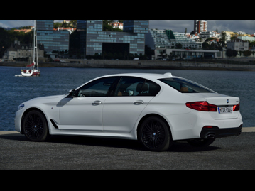 bmw 540i-m-sport-2017 traseira