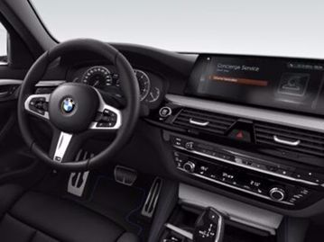 bmw bmw-540i-m-sport-30-biturbo-2018 painel