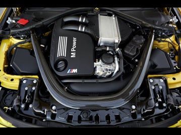 bmw m4-30-coupe-2016 motor