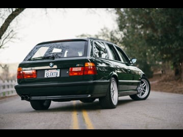 bmw m5-touring-38-24v-1995 traseira