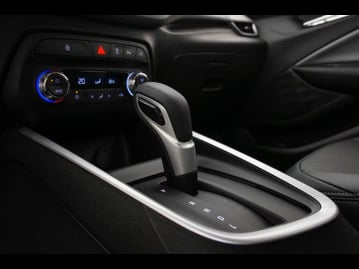 chevrolet onix-ltz-10-turbo-aut-2020 cambio