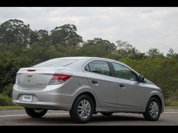 chevrolet prisma-10-spe4-eco-joy-2017 traseira