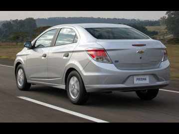 chevrolet prisma-14-advantage-aut-2018 traseira
