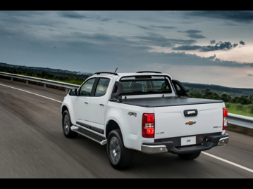 chevrolet s10-25-ecotec-sidi-cabine-dupla-lt-4wd-2017 traseira