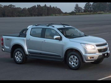 chevrolet s10-28-ctdi-4x4-lt-cab-dupla-2015 lateral