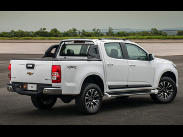 chevrolet s10-28-ctdi-cabine-dupla-ltz-4wd-aut-2018 traseira