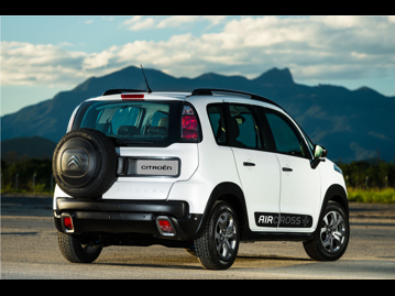 citroen aircross-16-16v-shine-business-bva-flex-2017 traseira