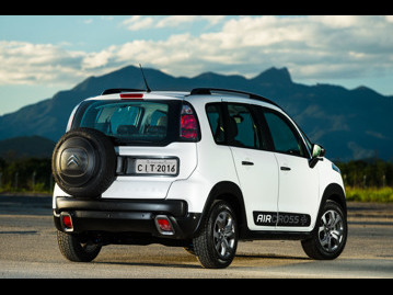 citroen aircross-feel-16-16v-flex-2016 traseira