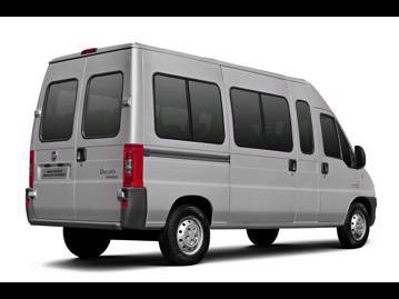 fiat ducato-23-tdi-multijet-multi-teto-alto-2016 traseira