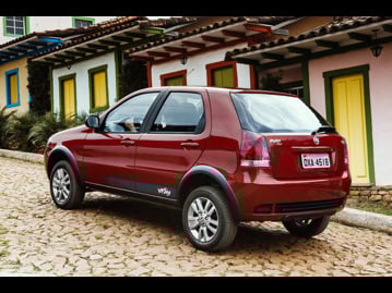 fiat palio-fire-way-10-flex-2017 traseira
