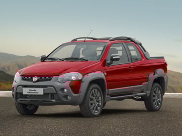 fiat strada-aventure-locker-18-16v-dualogic-cd-2015 frente