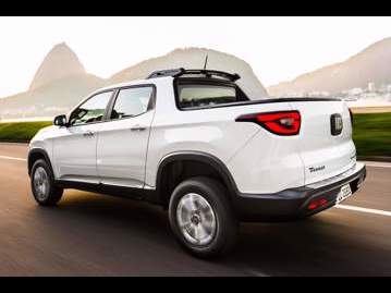 fiat toro-freedom-open-edition-plus-18-at6-4x2-flex-2017 traseira