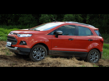 ford ecosport-freestyle-20-16v-flex-4wd-2015 lateral