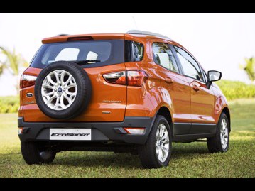 ford ecosport-titanium-16-16v-flex-2015 traseira
