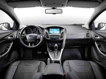 ford focus-hatch-se-20-powershift-2018 painel