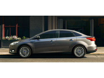 ford focus-sedan-titanium-20-powershift-2017 lateral