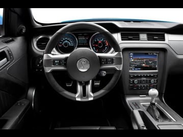 ford mustang-shelby-gt-500-v8-2010 painel