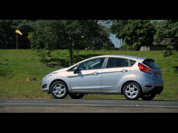 ford new-fiesta-se-15-16v-2016 lateral