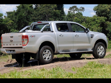 ford ranger-22-td-xls-cd-4x4-2016 traseira