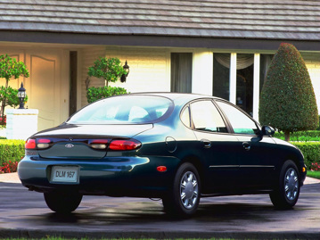 ford taurus-sedan-lx-30-v6-24v-1998 traseira