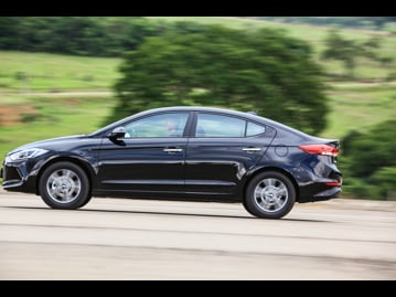 hyundai elantra-20-special-edition-aut-flex-2017 lateral