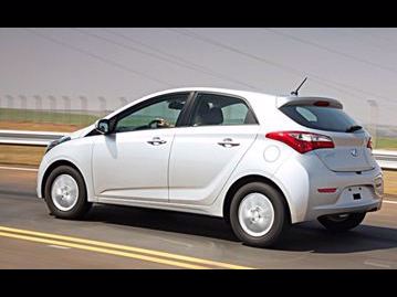 hyundai hb20-10-comfort-2016 traseira