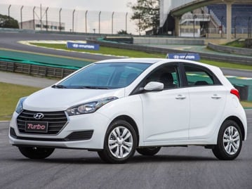 hyundai hb20-10-comfort-plus-turbo-2017 lateral