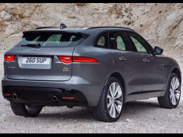 jaguar fpace-30-sc-s-4wd-2017 traseira