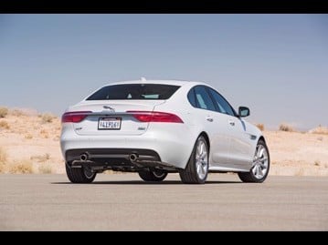 jaguar xf-20-gtdi-rsport-2017 traseira