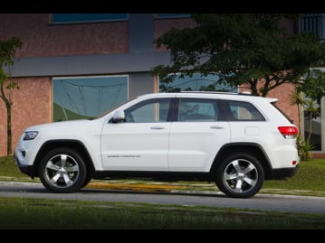 jeep grand-cherokee-36-v6-limited-4wd-2015 lateral