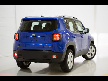 jeep renegade-limited-20-diesel-aut-2018 traseira