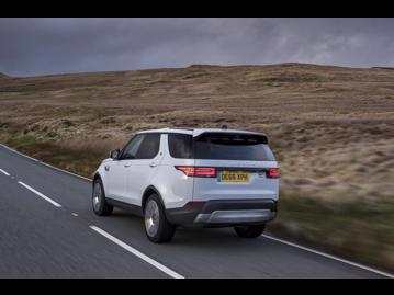 land-rover discovery-30-sc-si6-hse-luxury-4wd-2018 traseira