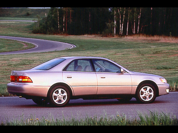 lexus es-300-30-v6-2001 lateral