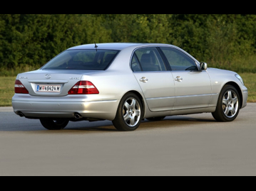 lexus ls-430-43-v8-2006 traseira