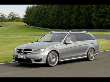 mercedes-benz c-63-amg-touring-2012 frente