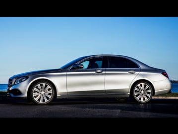 mercedes-benz e-250-exclusive-launch-edition-2017 lateral