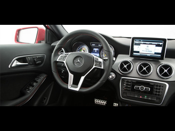 mercedes-benz gla-250-sport-2017 painel