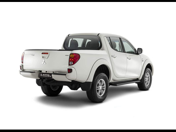 mitsubishi l200-triton-35-v6-hpe-4wd-flex-aut-2017 traseira