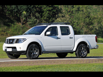 nissan frontier-25-td-cd-sv-attack-4x4-aut-2016 lateral