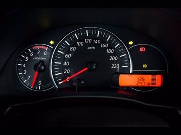 nissan march-16-16v-s-flex-2015 instrumentos