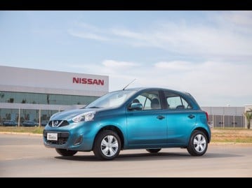 nissan march-16-16v-s-flex-2015 lateral