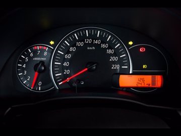 nissan march-16-16v-sv-flex-2017 instrumentos