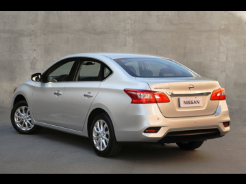 nissan sentra-s-20-16v-cvt-flex-2017 traseira