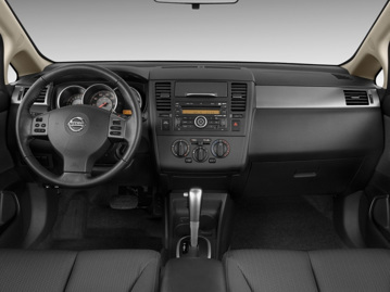 nissan tiida-sedan-18-16v-flexaut-2013 painel