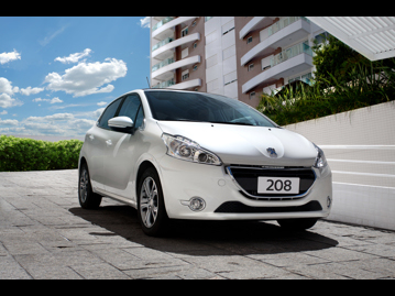 peugeot 208-griffe-16-16v-flex-2016 frente